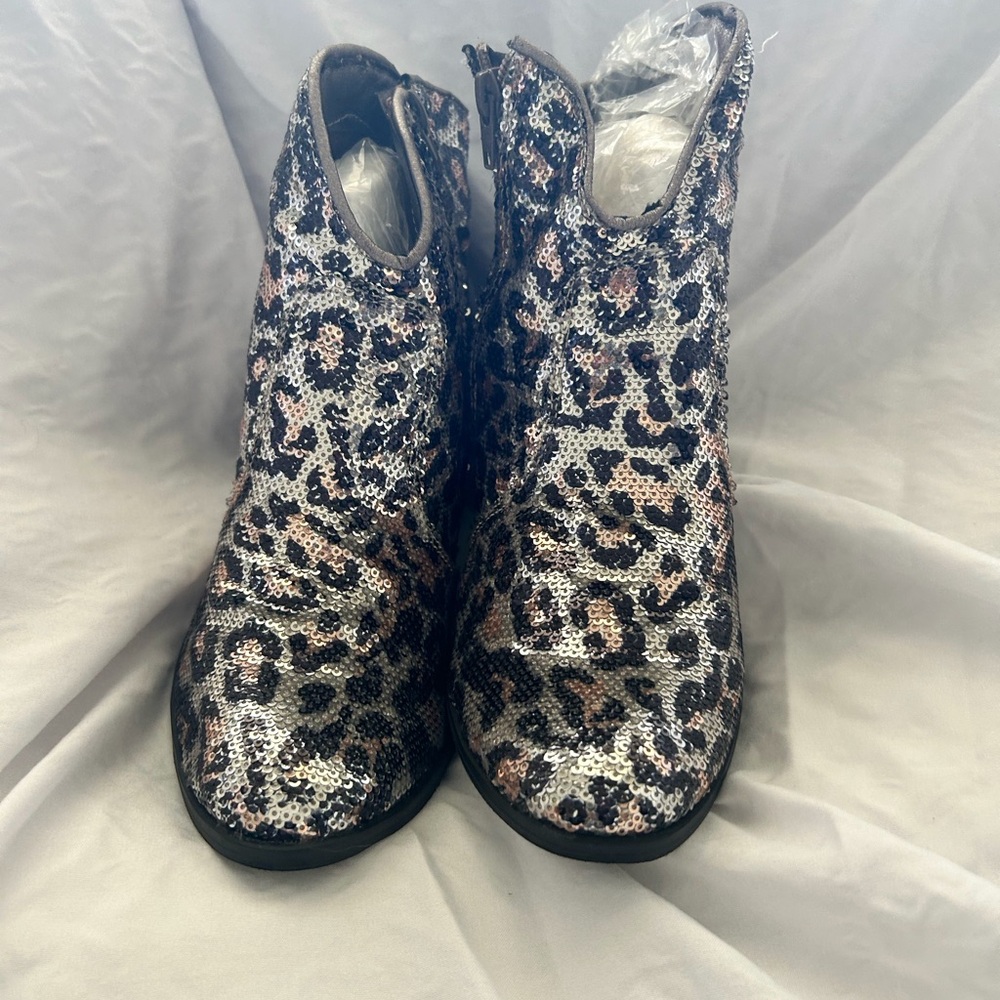 Very G Black and Brown Ankle Booties